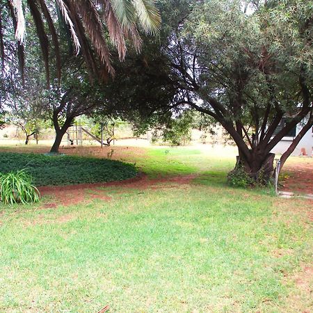 Lekker Rus Apartment Bloemfontein Exterior foto